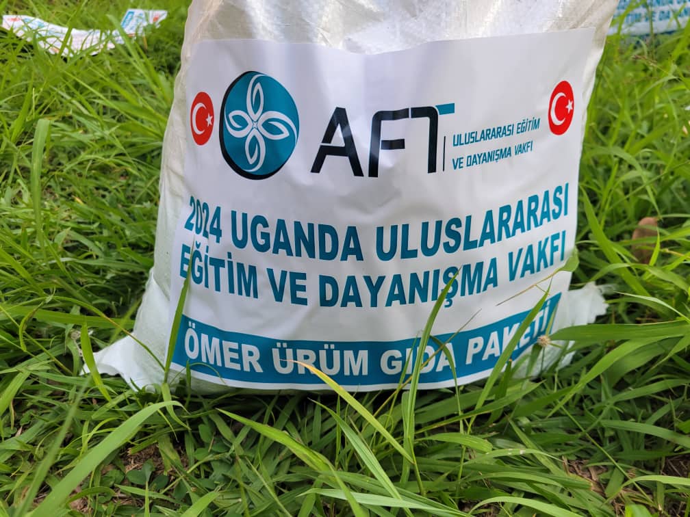 Food Aid and Community Support